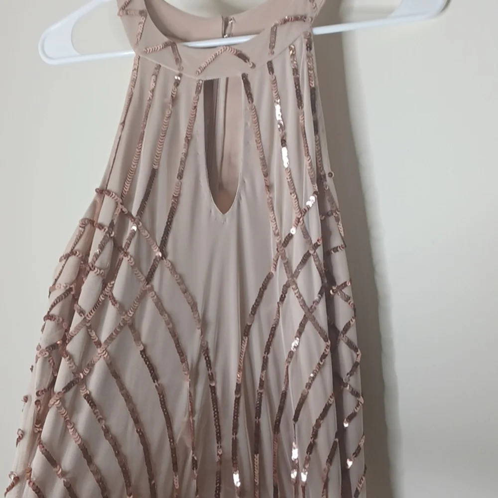 NWT Venus Rose Gold Sequin Sleeveless Maxi Gown 12 - Picture 6 of 6